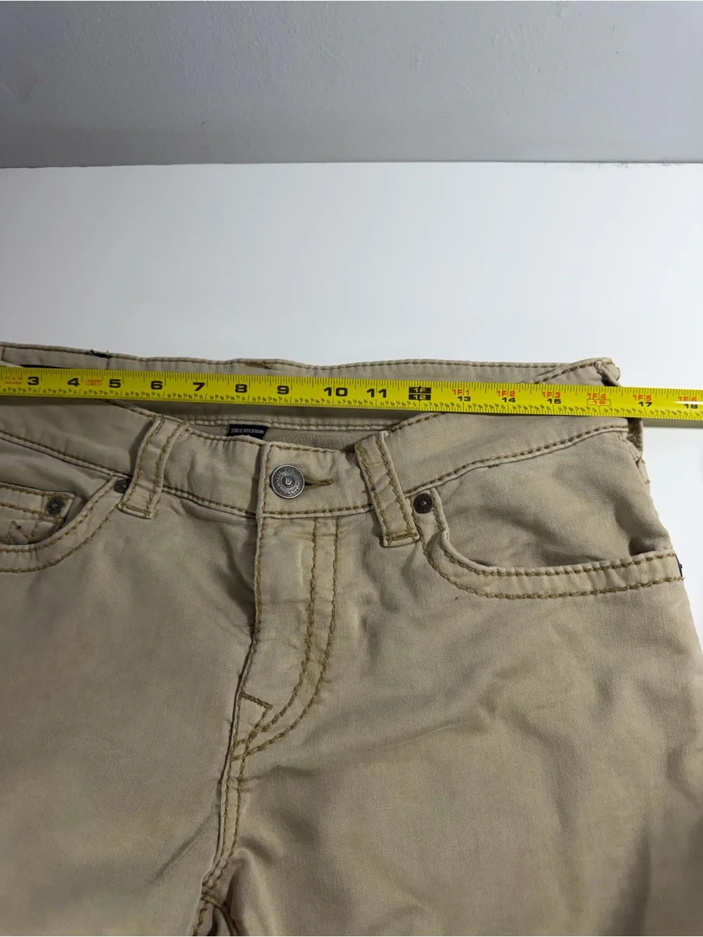 True Religion GINO Relaxed Slim Khaki Jeans 31
